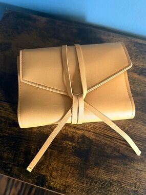 Glass Ladder & Co. | Katherine Tech Organizer